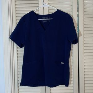 Navy Casma 3 Pocket Figs Scrub Top